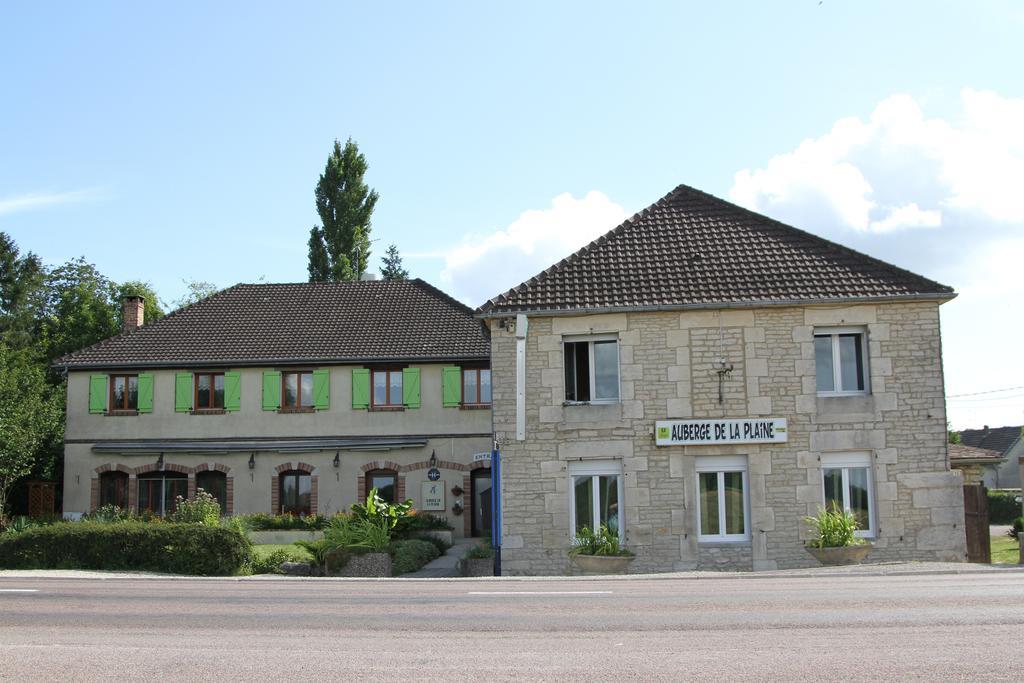 Logis Auberge De La Plaine La Rothière Exteriör bild